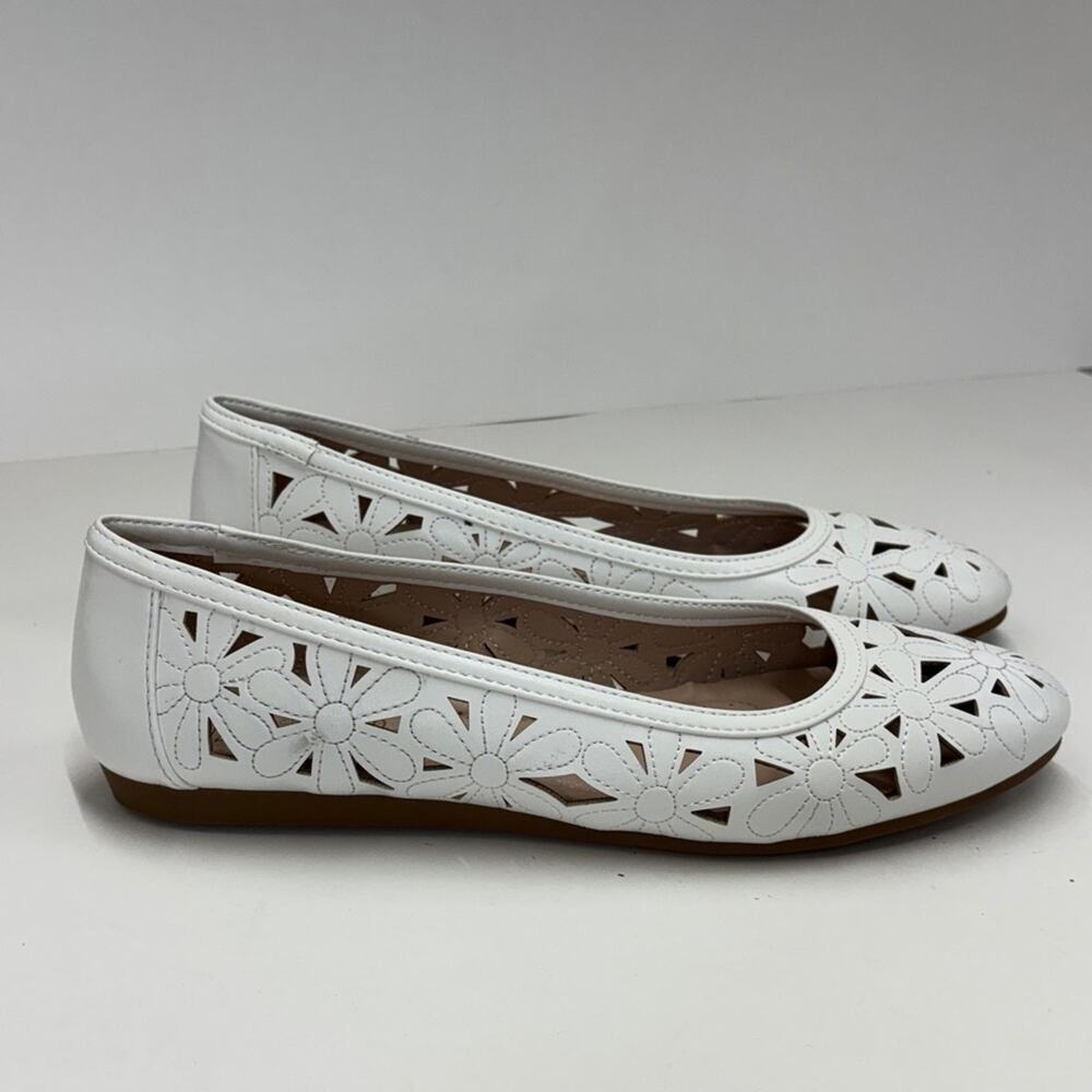 Mootsies Tootsies White Floral Cutout Ballet Flats Brunch Spring Shower 11M - Picture 4 of 10